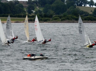  Regatas en el lago
